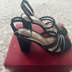 Kelly & Katie Strapoy Black Formal Sandal Sz 7